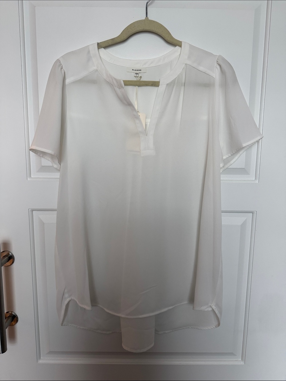 Pleione Cream Split-Neck Short Sleeve Blouse